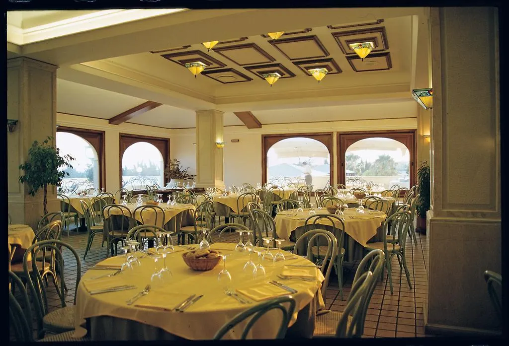 Igv Club Baia Samuele Hotel Sampieri 4*,